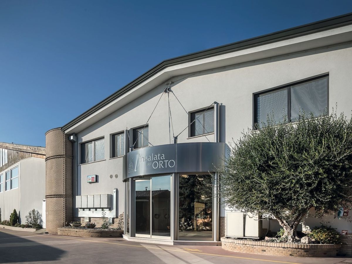 L’Insalata dell’Orto celebra 25 anni piantumando una foresta ad Afragola