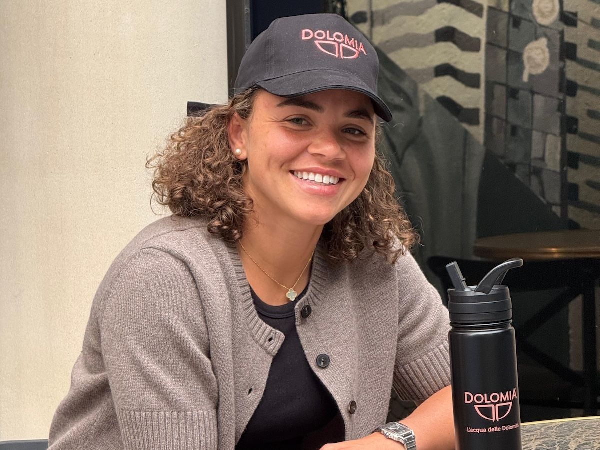 Acqua Dolomia scende in campo con Jasmine Paolini e conferma il sostegno allo sport