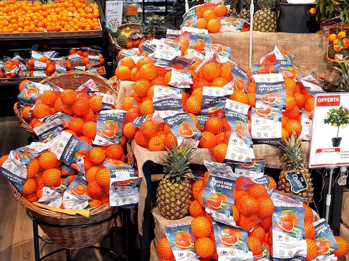 Etruria Retail sostiene Fondazione Airc con le "Arance rosse per la ricerca"