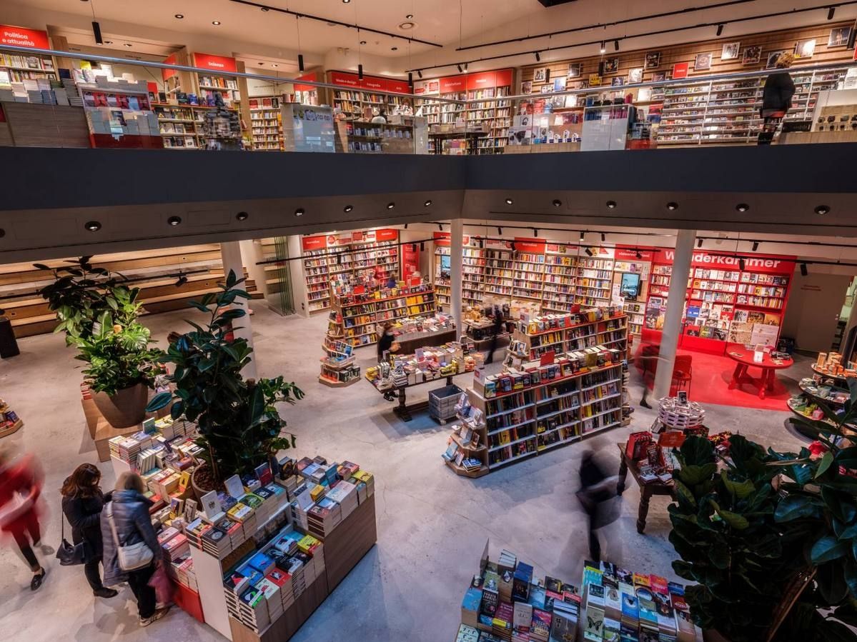 Feltrinelli apre la sua prima libreria in Sudamerica: 60mila titoli, due piani, una caffetteria