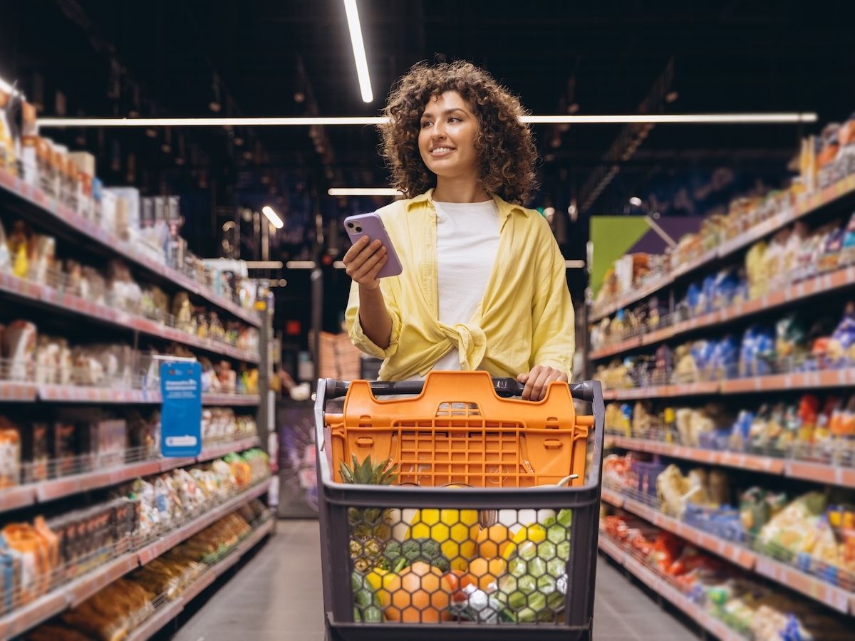 Chiusure domenicali: 4,9 milioni di famiglie fanno regolarmente la spesa di domenica