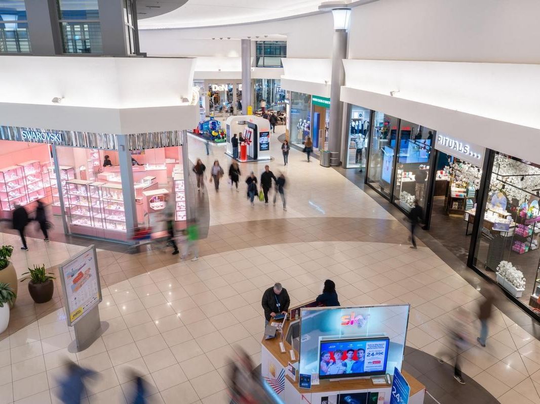 Centri commerciali: nove milioni di visitatori per Ses Italia (Spar)