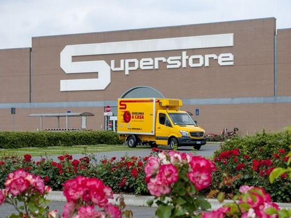 Esselunga ritrova smalto: ricavi fermi a 9,5 miliardi e balzo del margine, +27%. Debito in calo