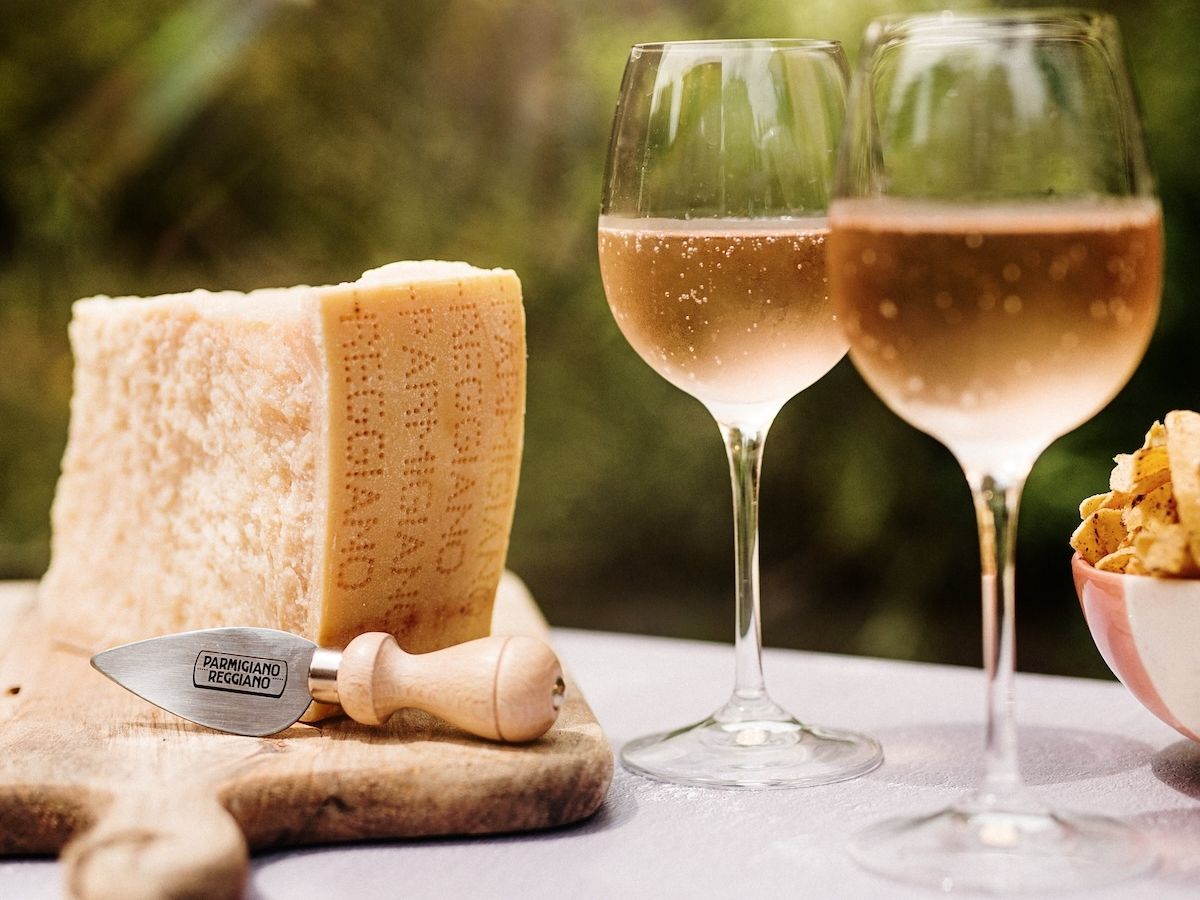 Parmigiano Reggiano protagonista A Vinitaly e promuove il “Progetto turismo” Parmigiano Reggiano protagonista A Vinitaly e promuove il “Progetto turismo”