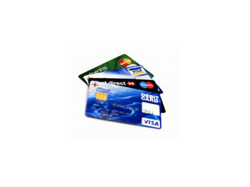 Andamento lento per le carte di credito in Italia Andamento lento per le carte di credito in Italia