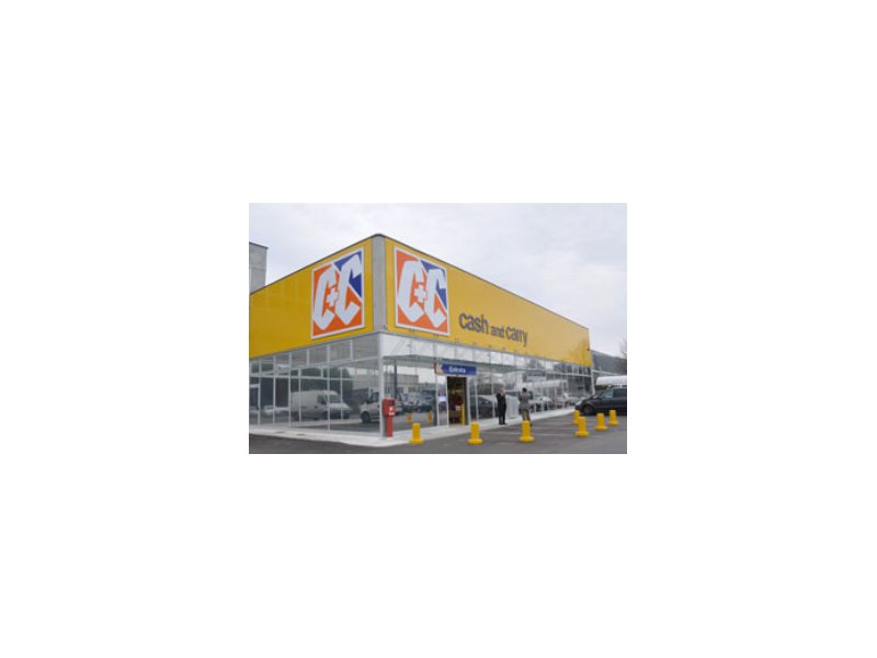 Arca (Selex) apre un nuovo cash & carry nel pesarese Arca (Selex) apre un nuovo cash & carry nel pesarese