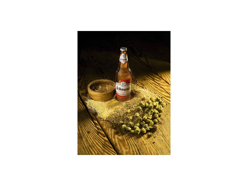 Birra Ichnusa rinnova il look Birra Ichnusa rinnova il look