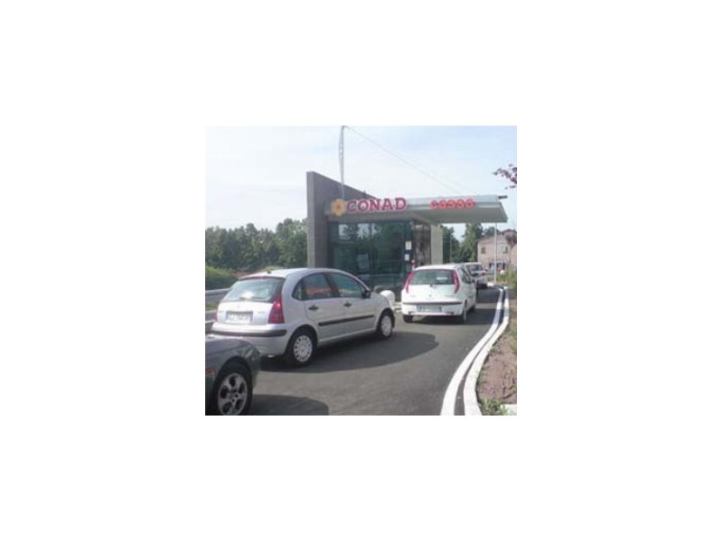 I carburanti Conad sconfiggono la crisi I carburanti Conad sconfiggono la crisi