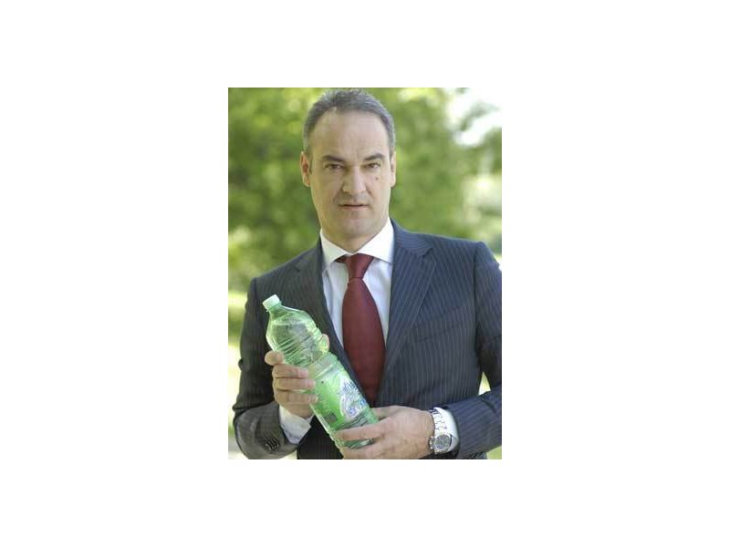Il caso Acqua Sant'Anna alla Bocconi Il caso Acqua Sant'Anna alla Bocconi