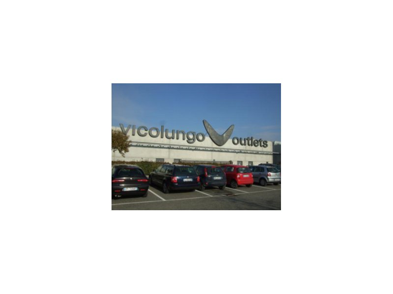 Saldi da urlo per gli outlet Neinver Saldi da urlo per gli outlet Neinver
