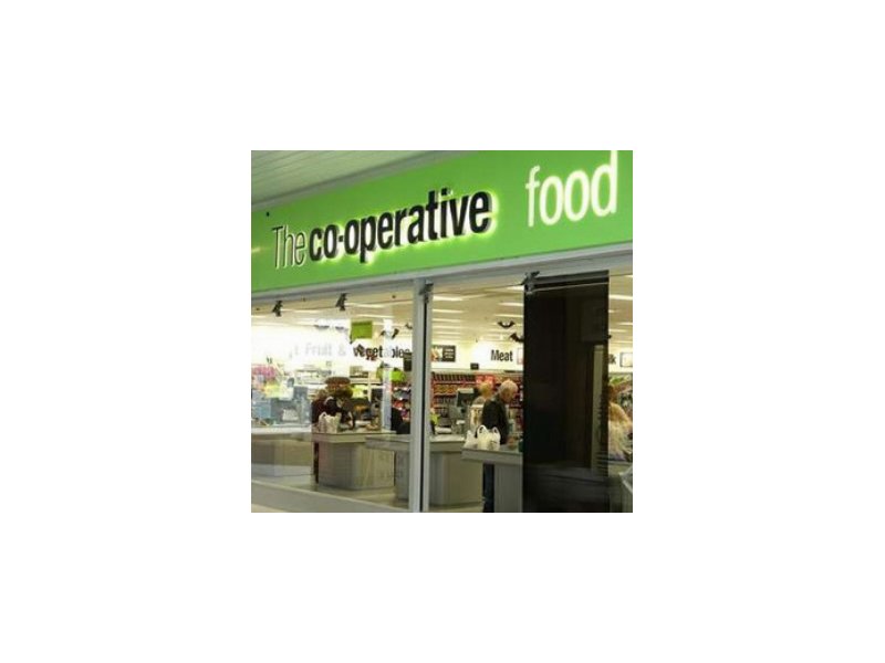 Co-operative Food investe nelle bottiglie di latte eco-friendly Co-operative Food investe nelle bottiglie di latte eco-friendly
