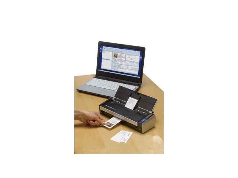 Fujitsu presenta il nuovo scanner portatile ScanSnap S1300i Fujitsu presenta il nuovo scanner portatile ScanSnap S1300i