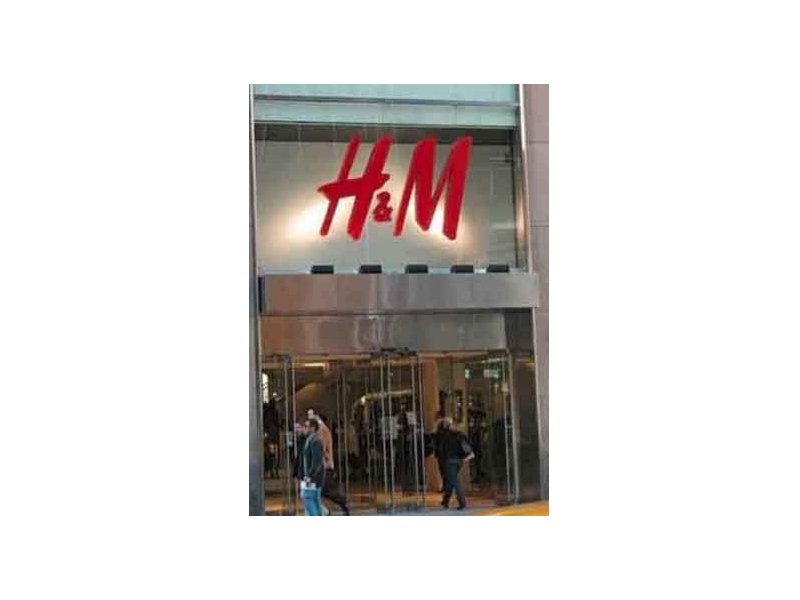 H&M: vendite di giugno a +3% H&M: vendite di giugno a +3%
