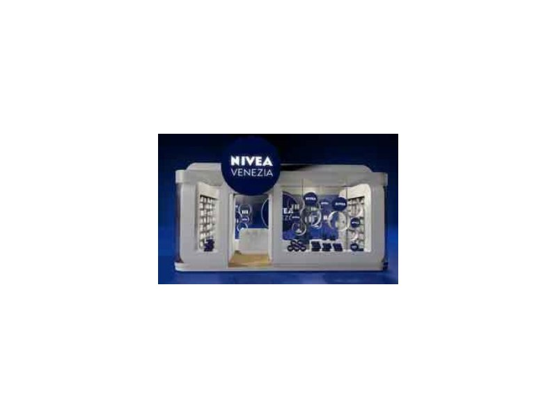 Nivea: il temporary sbarca a Venezia Nivea: il temporary sbarca a Venezia