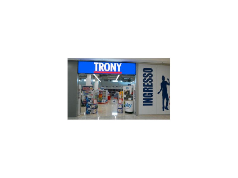 Trony: tris di aperture nel Nord Italia