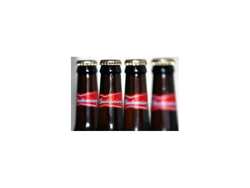 AbInBev sotto accusa: acqua nella birra Budweiser per aumentare i profitti - Distribuzione Moderna