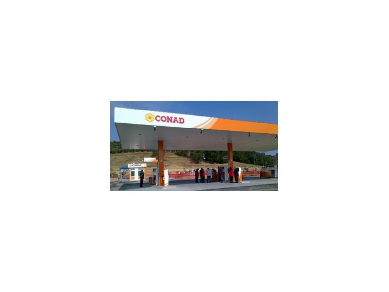 Apre a Lari il diciottesimo distributore di carburanti Conad