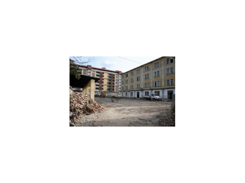 Esselunga: work in progress per l’ex panificio militare di Firenze Esselunga: work in progress per l’ex panificio militare di Firenze