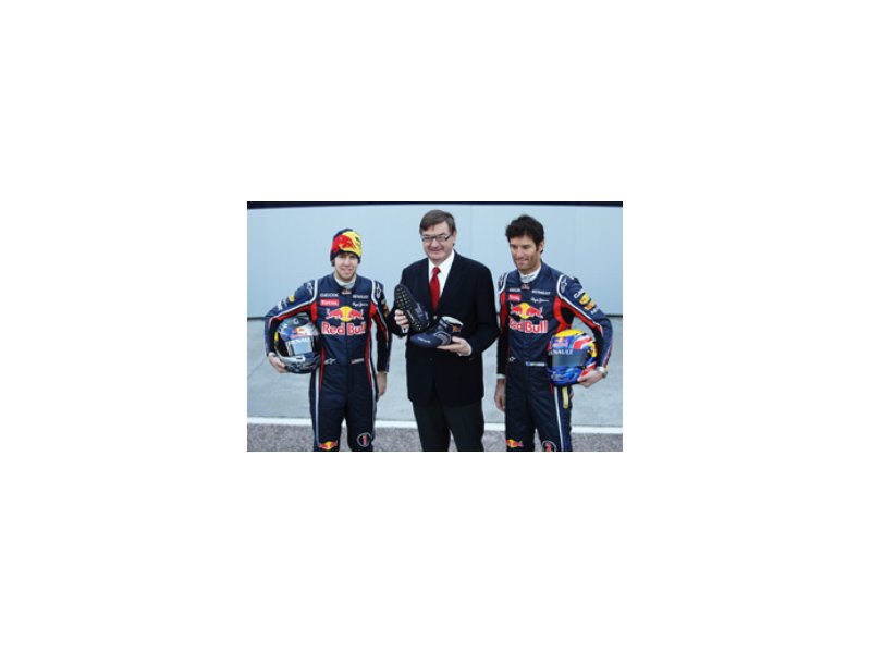 Geox e Infiniti Red Bull Racing presentano Xense