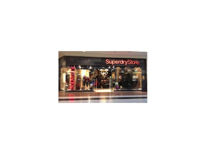 Superdry apre uno store all'interno del centro commerciale Carosello