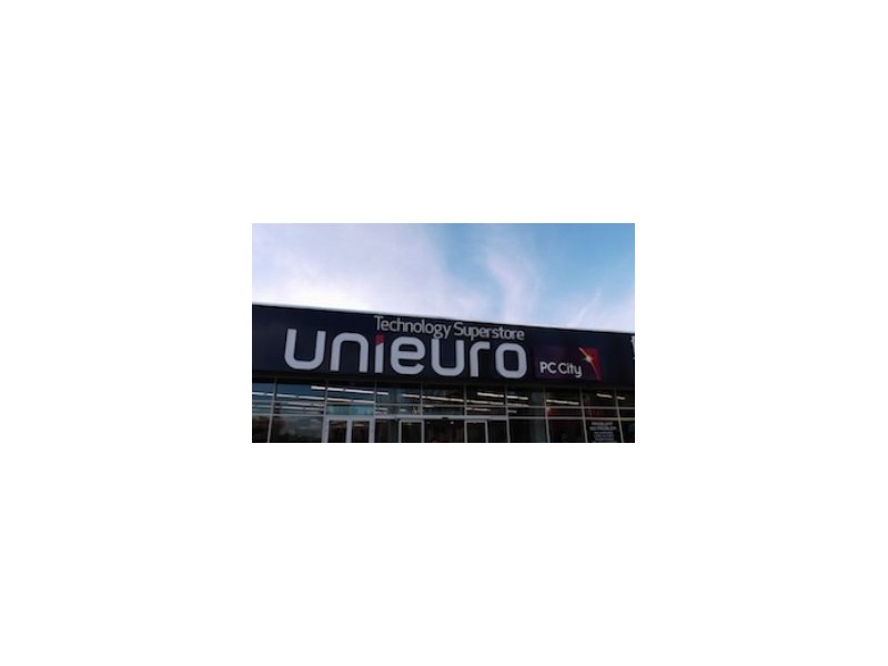 Unieuro inaugura un nuovo punto vendita a Varese - Distribuzione Moderna Unieuro inaugura un nuovo punto vendita a Varese - Distribuzione Moderna