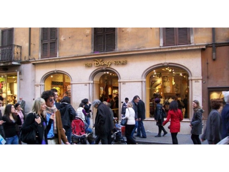 Disney riapre lo store di Roma