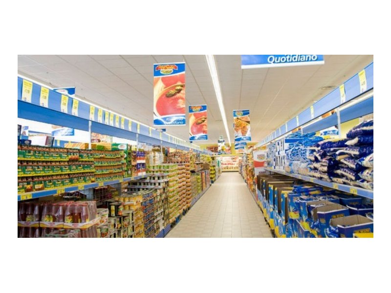 Eurospin dona 4.542 euro in alimenti alla Caritas di Catania Eurospin dona 4.542 euro in alimenti alla Caritas di Catania