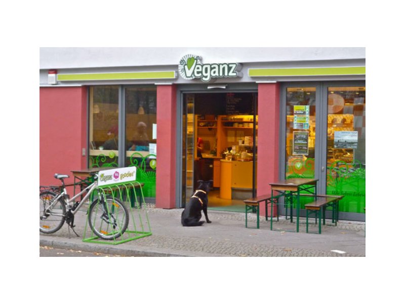 In arrivo in Italia la prima catena di supermercati dedicata ai vegani In arrivo in Italia la prima catena di supermercati dedicata ai vegani