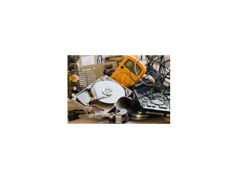 Rifiuti elettronici, cambiano le regole Rifiuti elettronici, cambiano le regole