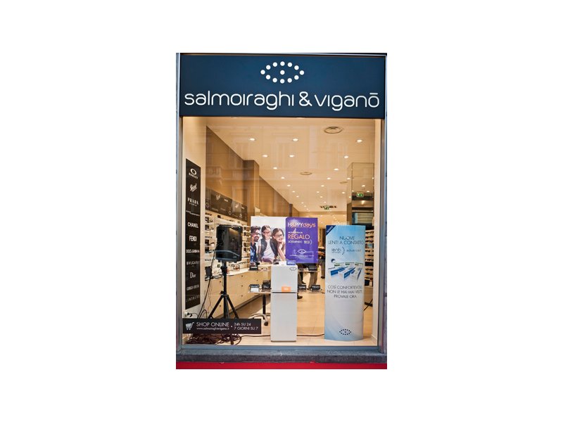 Salmoiraghi & Viganò riapre a Milano dopo il restyling