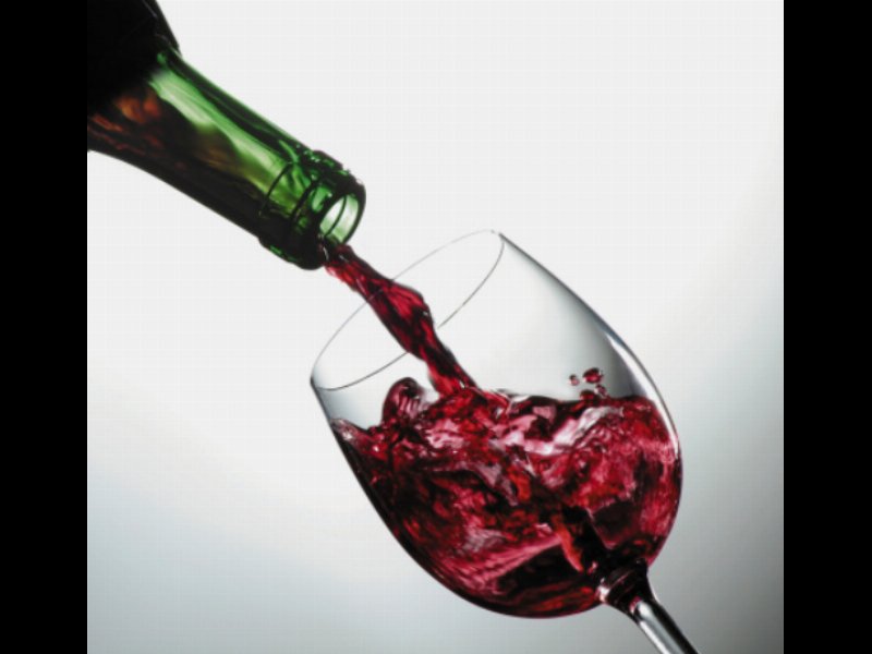 Vino: il formato da 0,75 l conferma un buono stato di salute nel I semestre 2014