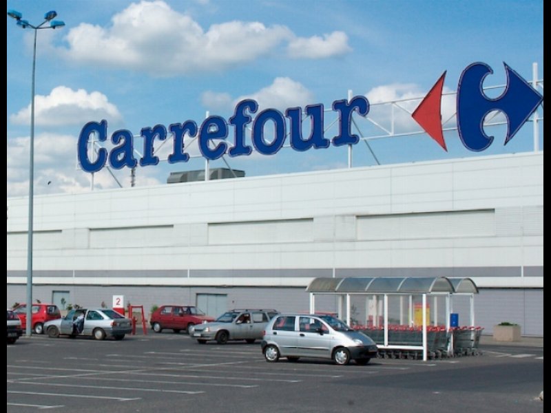 A Thiene Carrefour rinuncia all'orario prolungato