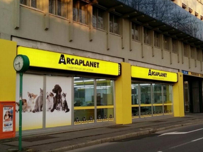 Arcaplanet inaugura a Milano