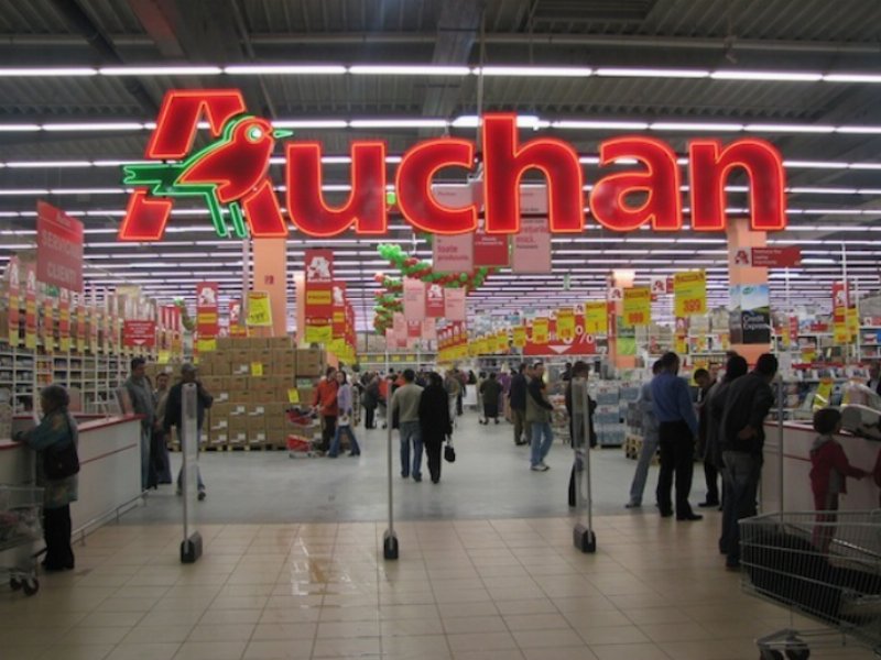 Auchan e Simply rinnovano l’iniziativa contro il caro scuola