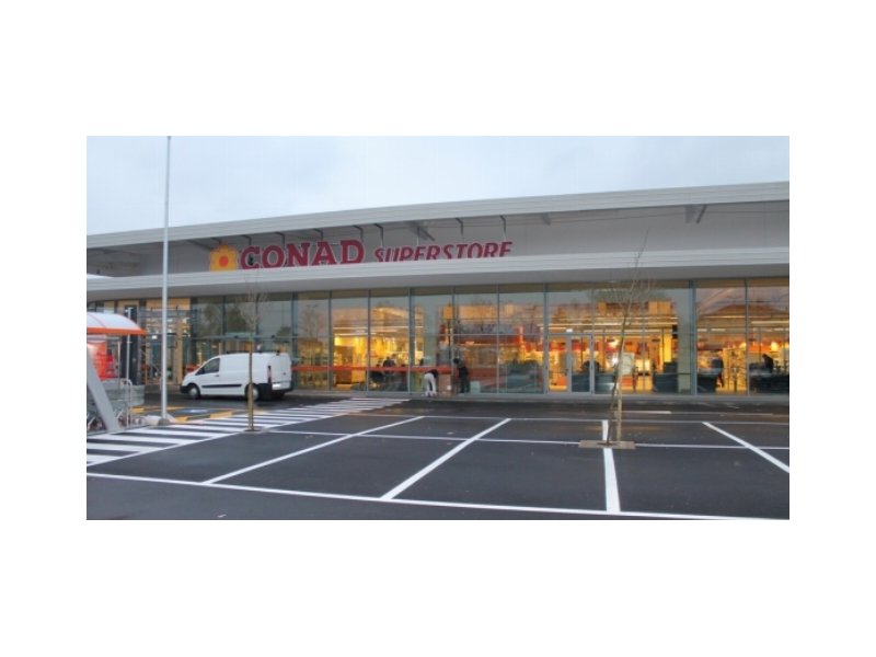 Conad apre un nuovo superstore a Mantova