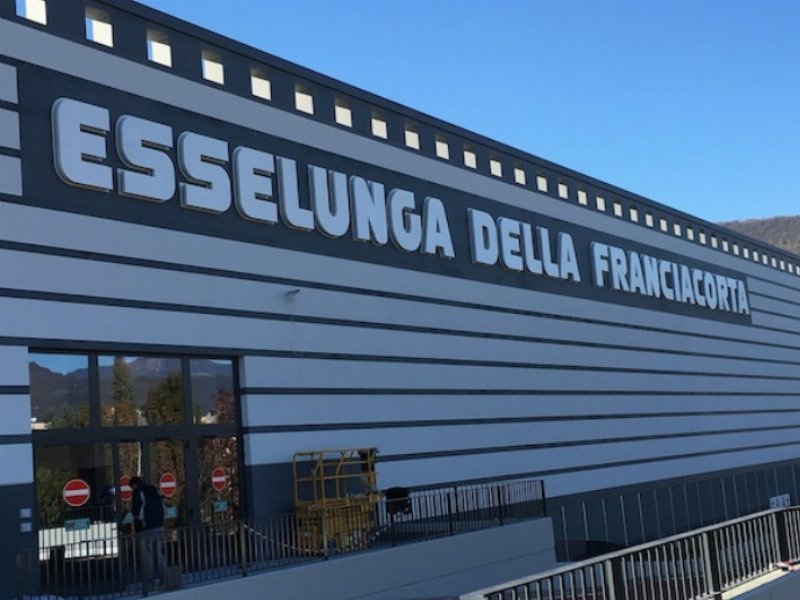 Esselunga: riapre il superstore di Corte Franca (BS) Esselunga: riapre il superstore di Corte Franca (BS)
