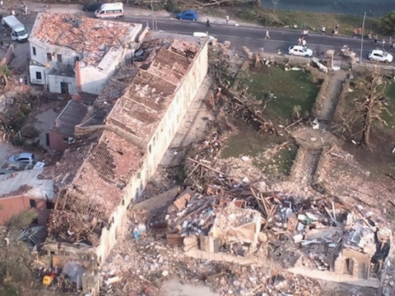 I dipendenti Pam aiutano le famiglie della riviera del Brenta colpite da tornado