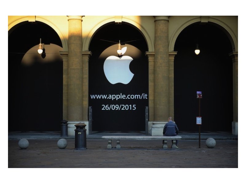 Apple Store apre a Firenze