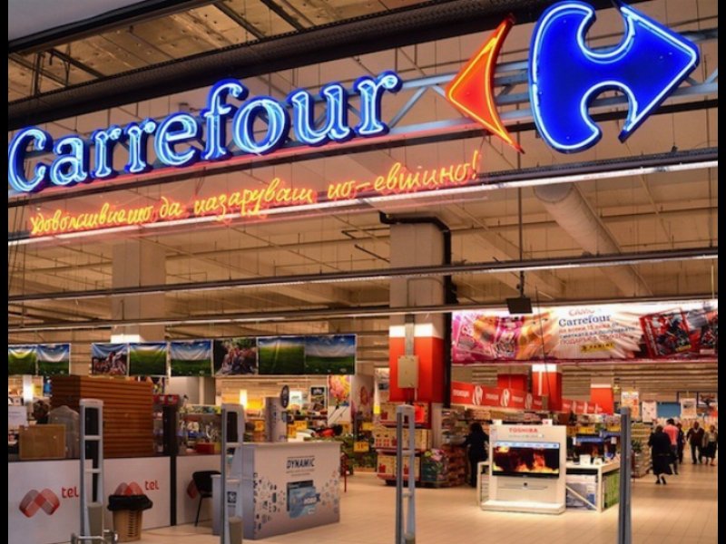 Iniziano i lavori di ristrutturazione nei Carrefour di Burolo e Vercelli