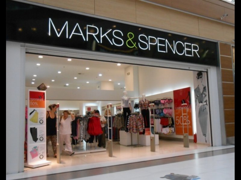 Mark & Spencer trasforma i dividendi in buoni spesa