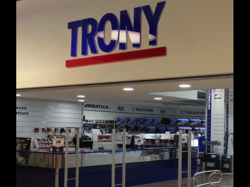 Trony inaugura a Piazza Armerina (EN)