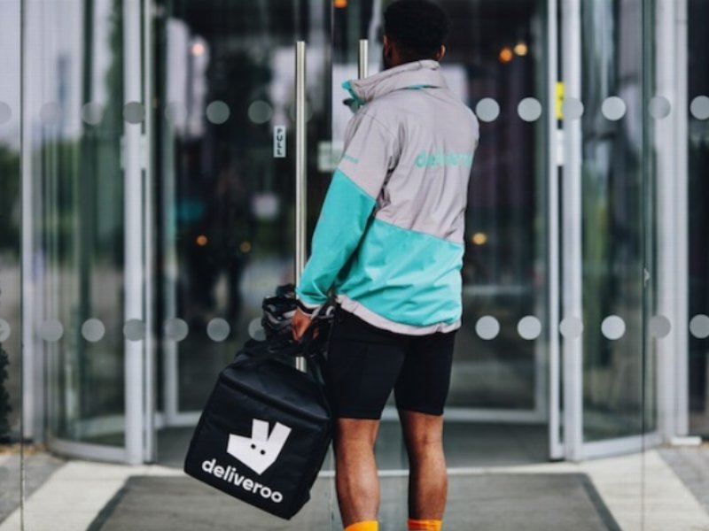 Deliveroo lancia il nuovo servizio dedicato alle aziende