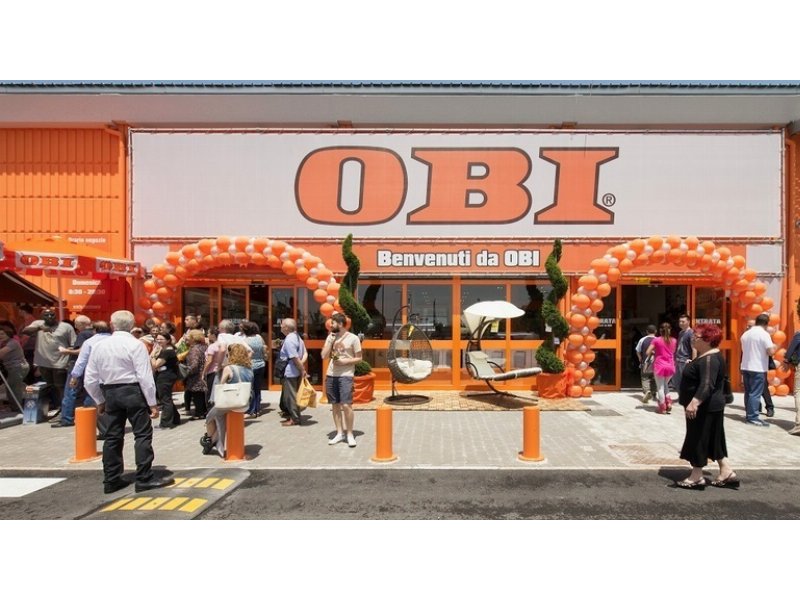 Doppia apertura per Obi in Lombardia