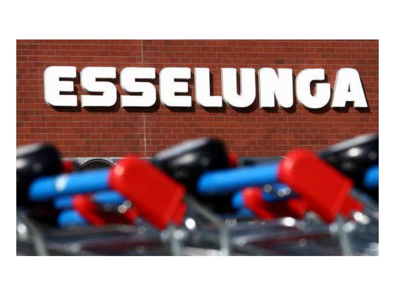 Esselunga, stamane chiusi tutti i supermercati per lutto