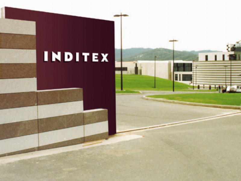 Inditex: utile netto a 2,88 mld di euro nel 2015