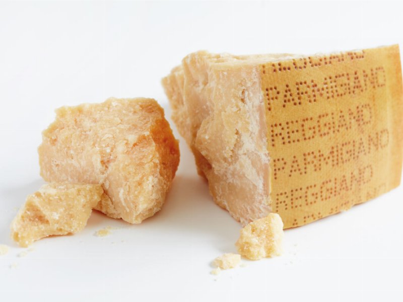 Parmigiano Reggiano: al parlamento europeo il dossier sui falsi Usa