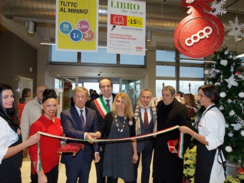 Riapre la Coop Teodora di Ravenna completamente rinnovata