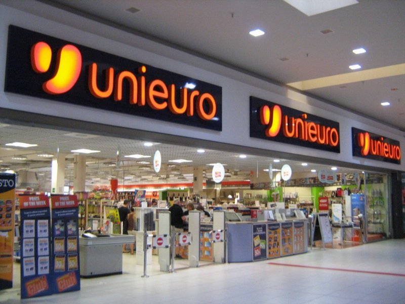 Unieuro premiato alla cerimonia Superbrands Awards 2016