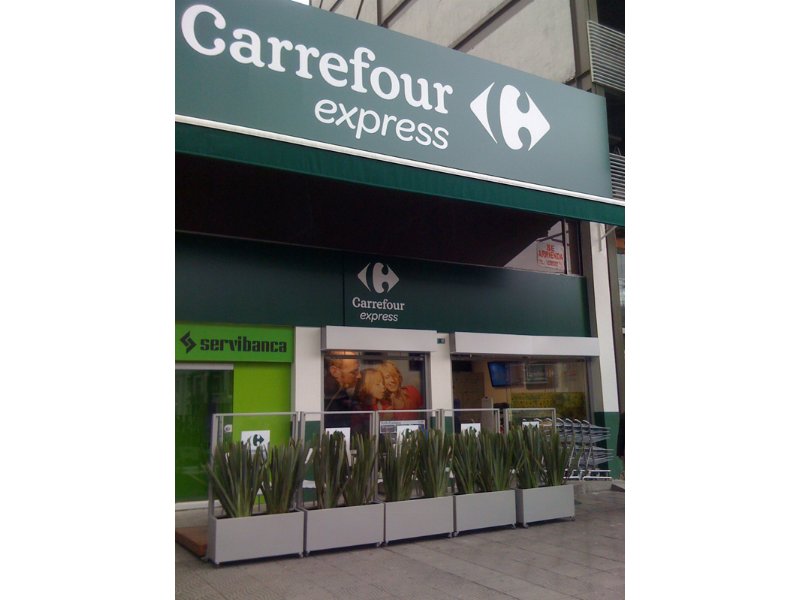 Carrefour Express e IED rifanno il look al pdv milanese di via Bezzecca