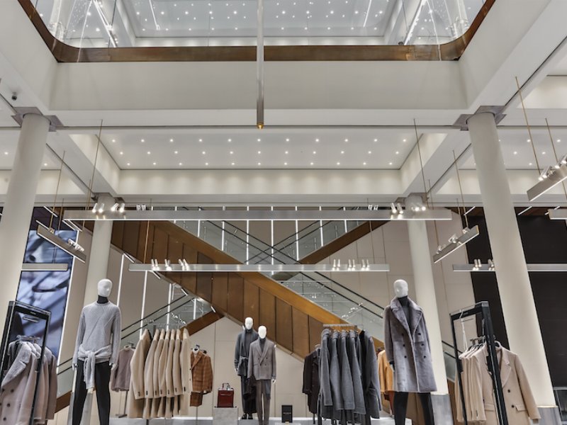 Inditex apre due nuovi flagship store a Milano